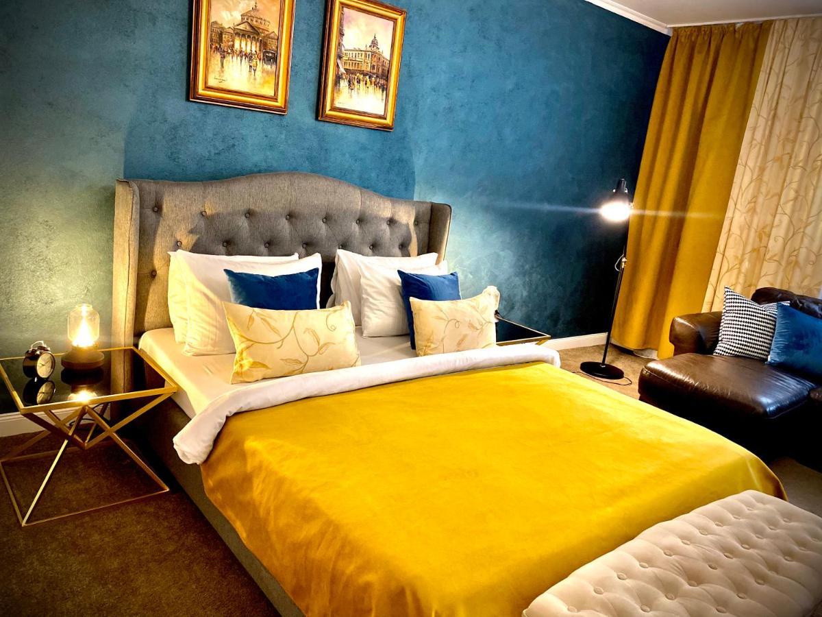 Sarada Boutique Luxury Apartment เดวา ภายนอก รูปภาพ