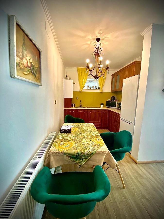 Sarada Boutique Luxury Apartment เดวา ภายนอก รูปภาพ