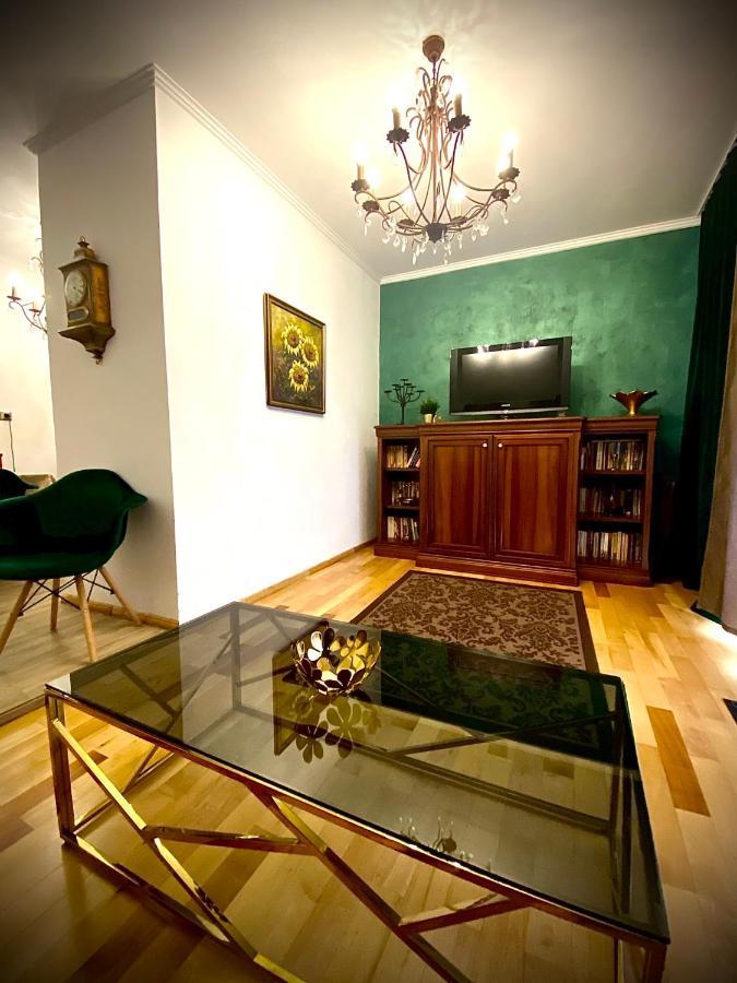 Sarada Boutique Luxury Apartment เดวา ภายนอก รูปภาพ