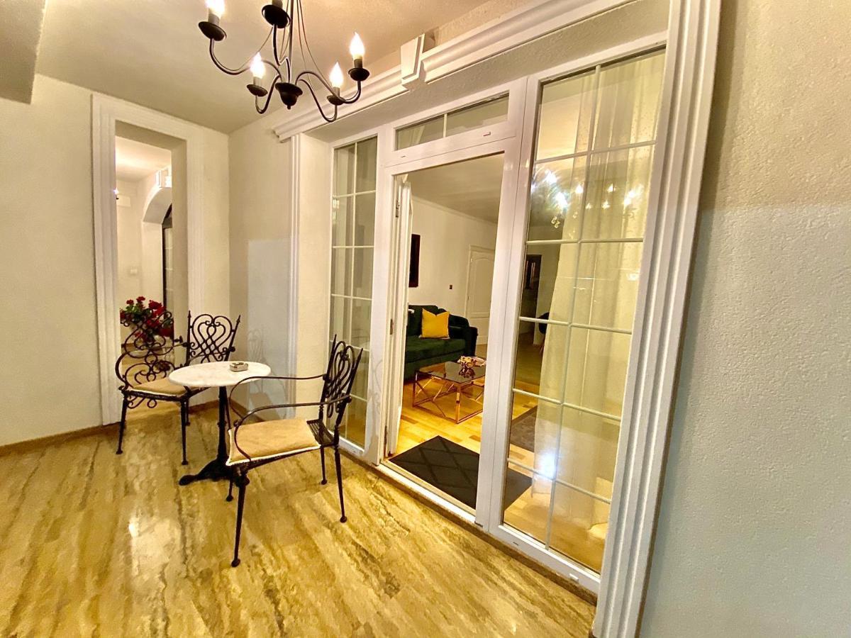 Sarada Boutique Luxury Apartment เดวา ภายนอก รูปภาพ
