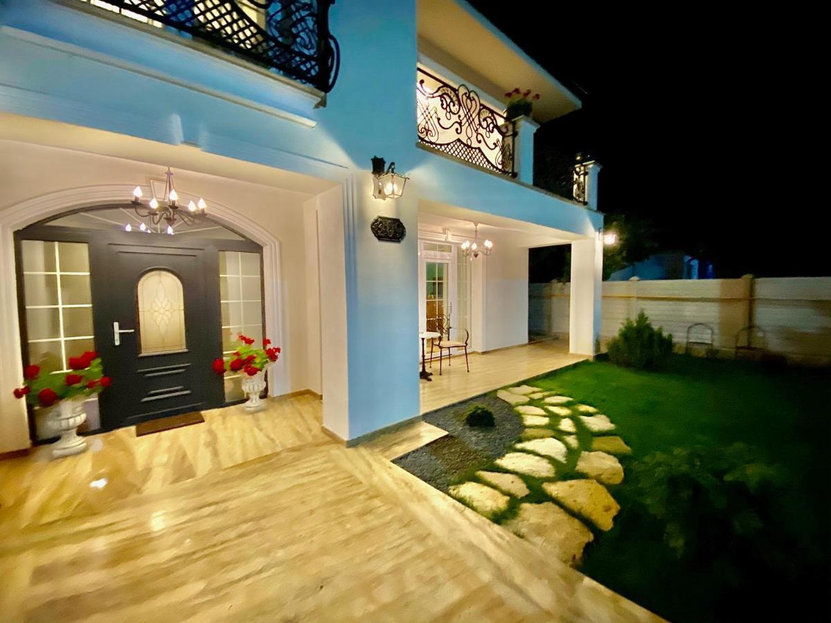 Sarada Boutique Luxury Apartment เดวา ภายนอก รูปภาพ