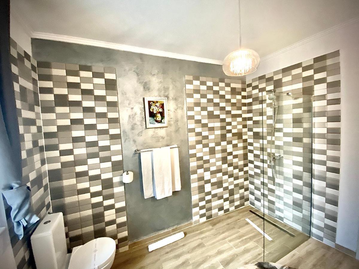 Sarada Boutique Luxury Apartment เดวา ภายนอก รูปภาพ