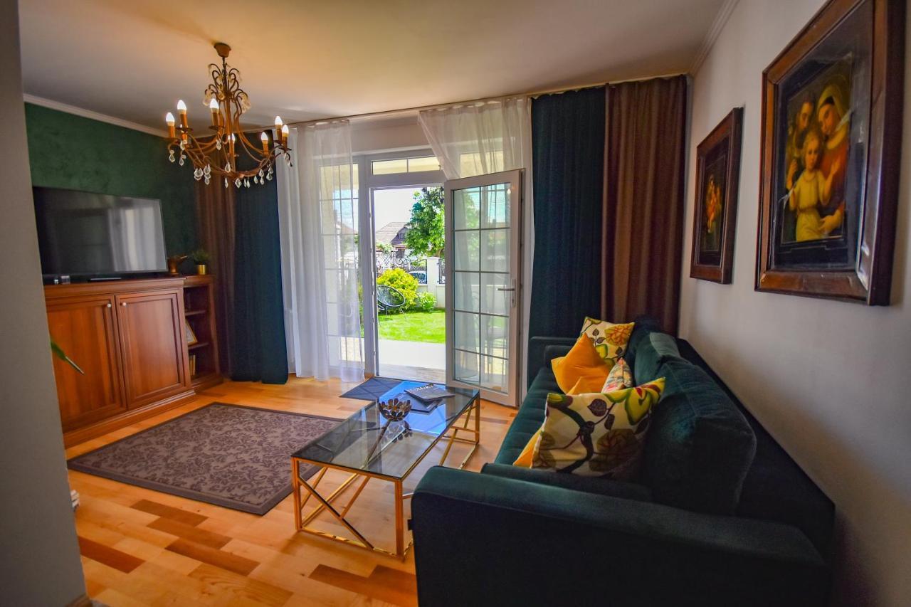 Sarada Boutique Luxury Apartment เดวา ภายนอก รูปภาพ