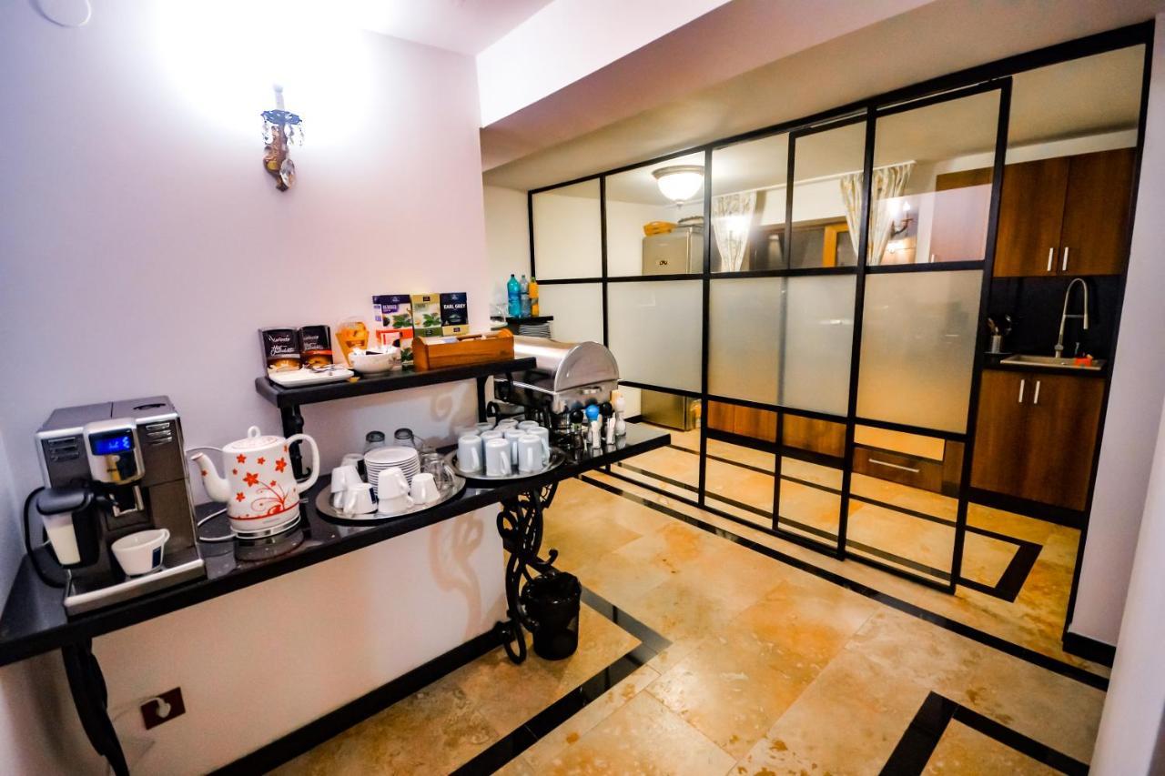 Sarada Boutique Luxury Apartment เดวา ภายนอก รูปภาพ